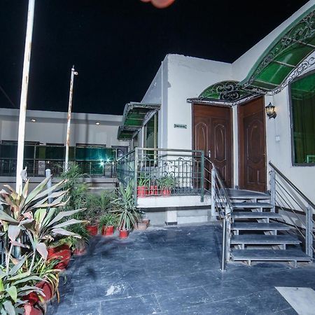 Shelton Accommodator Peshawar Luaran gambar